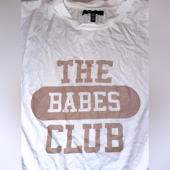 Brunette The Label - oversized crop top with “the babes club” limited edition - Picture 1 of 2